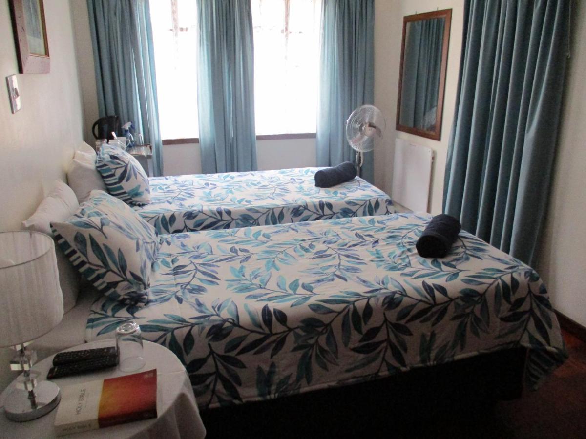 White Rose Guest House Vanderbijlpark Exterior photo